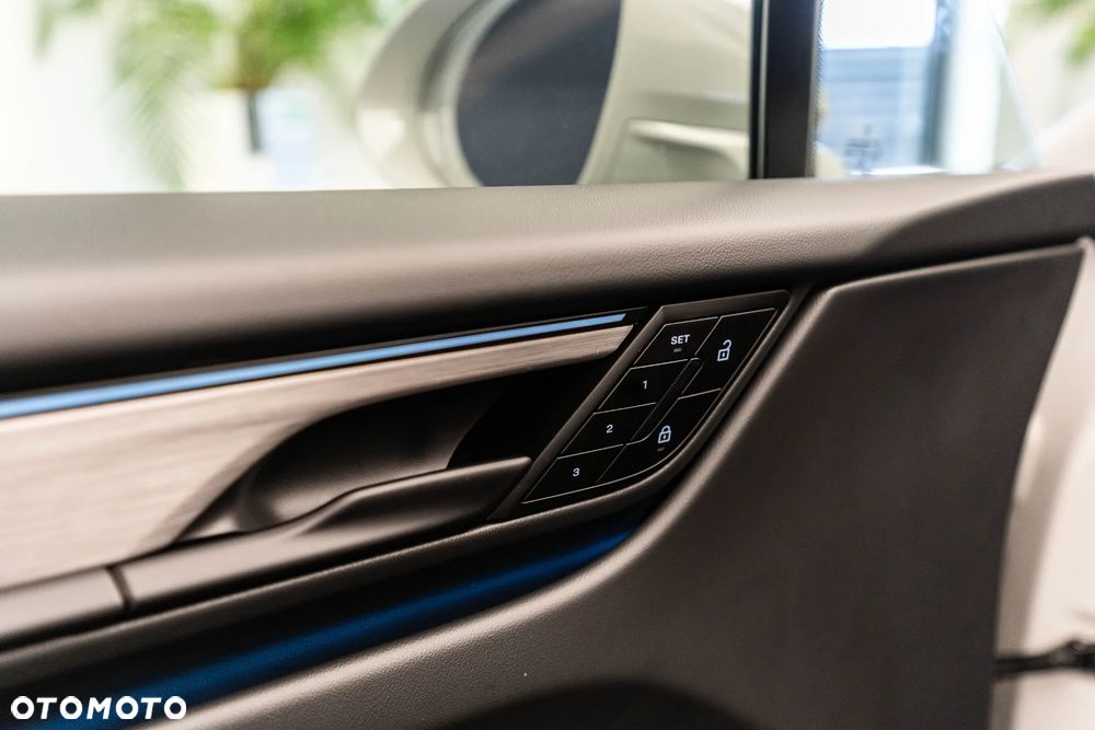 Porsche Macan GTS 100kWh - 26