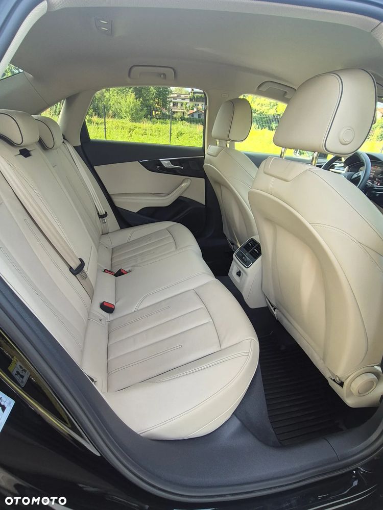 Audi A4 Limousine 45 TFSI mHEV Quattro Advanced S tronic - 19
