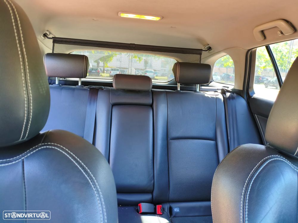 Toyota Avensis SW 2.0 D-4D Luxury+GPS - 8