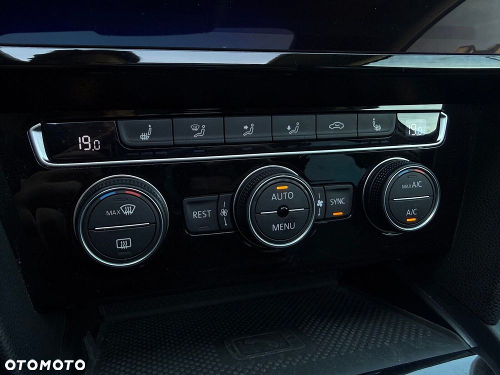 Volkswagen Passat Variant - 30