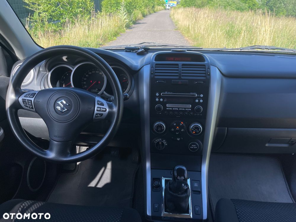 Suzuki Grand Vitara 1.9 DDiS Premium - 21