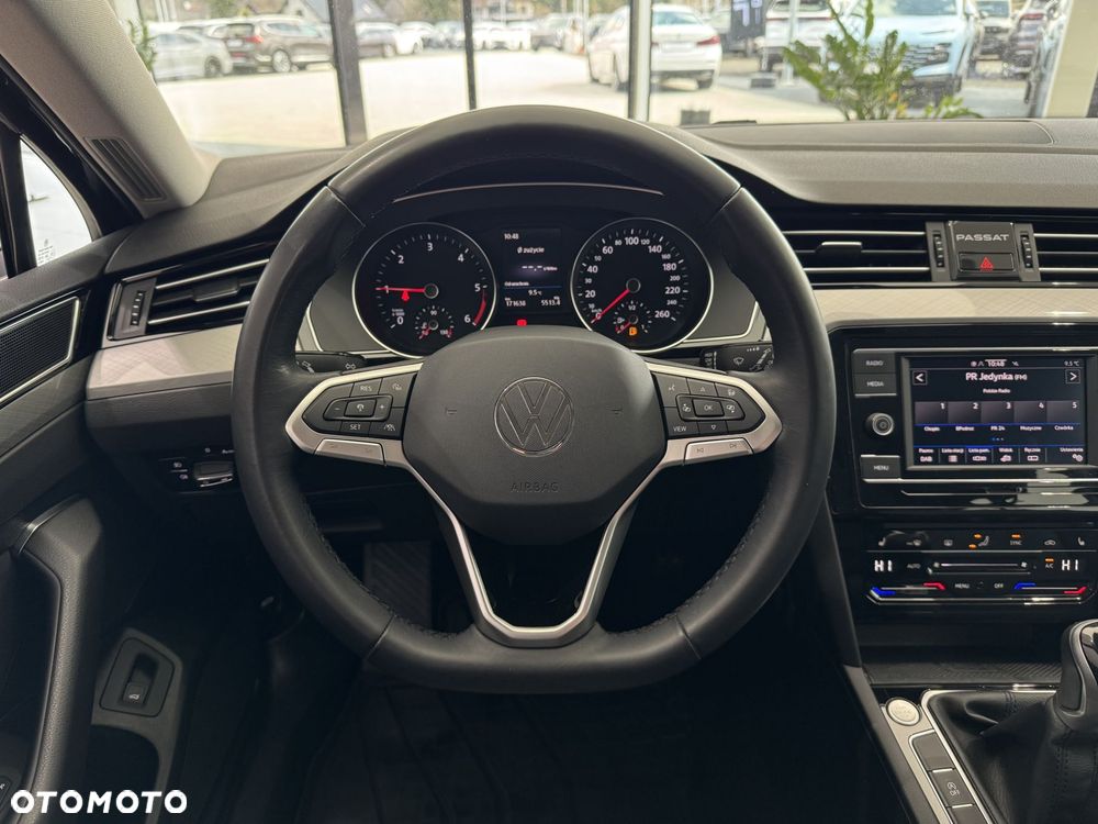 Volkswagen Passat - 15