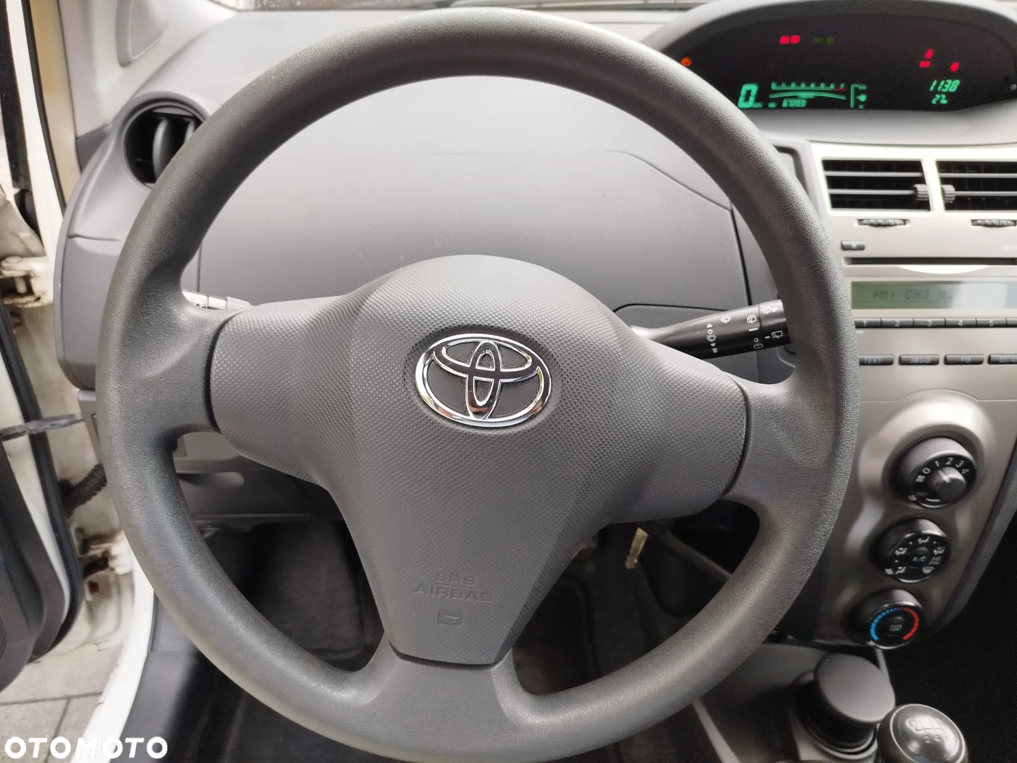 Toyota Yaris 1.33 Luna - 14