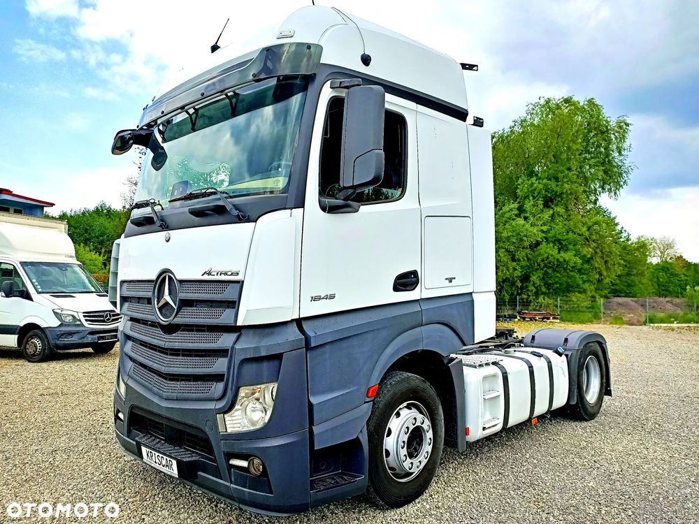 Mercedes-Benz Actros 1845