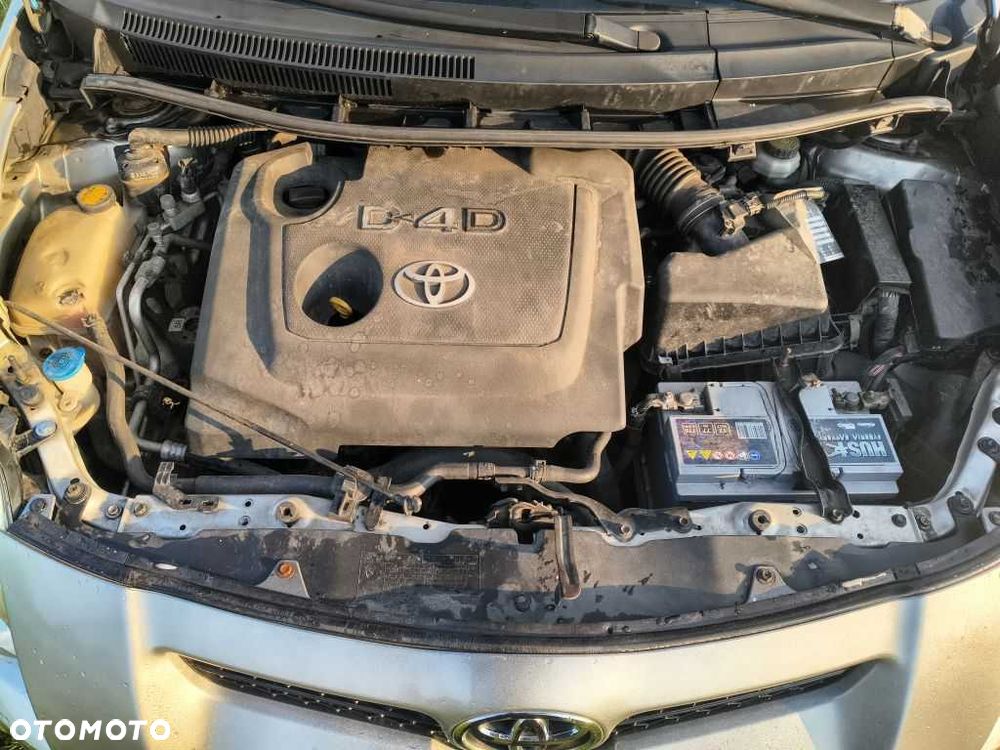 Toyota Auris - 8