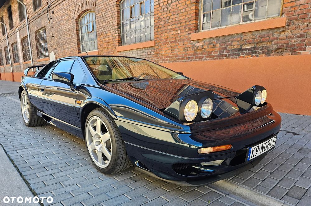 Lotus Esprit - 31