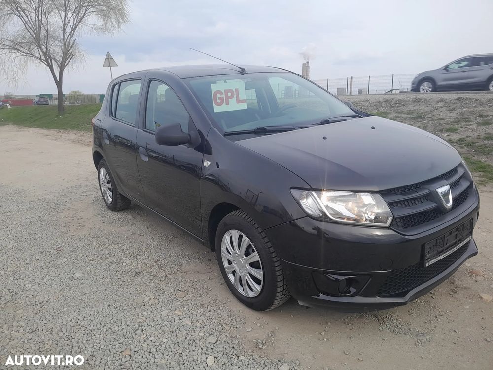 Dacia Sandero - 1