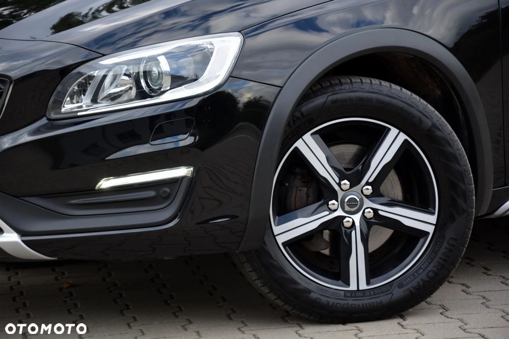 Volvo V60 Cross Country D3 Summum - 34