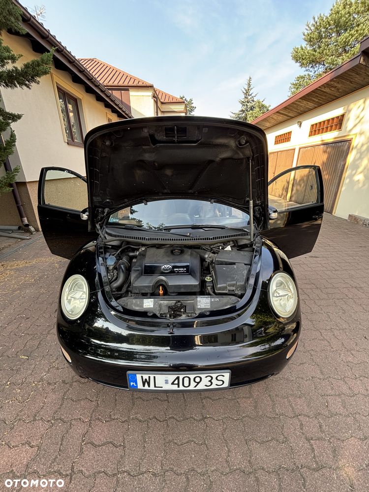 Volkswagen New Beetle - 2