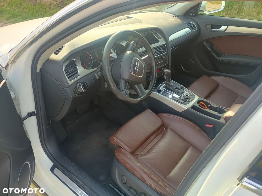 Audi A4 Allroad 3.0 TDI DPF S tronic - 9