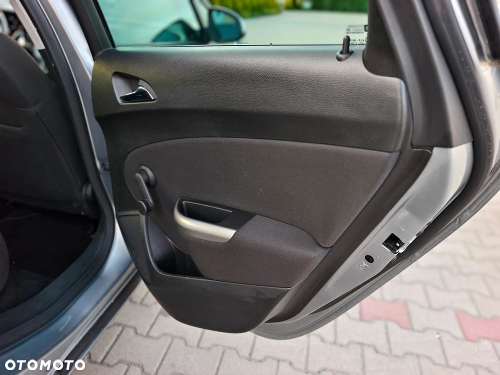 Opel Astra 1.4 ecoFLEX - 22