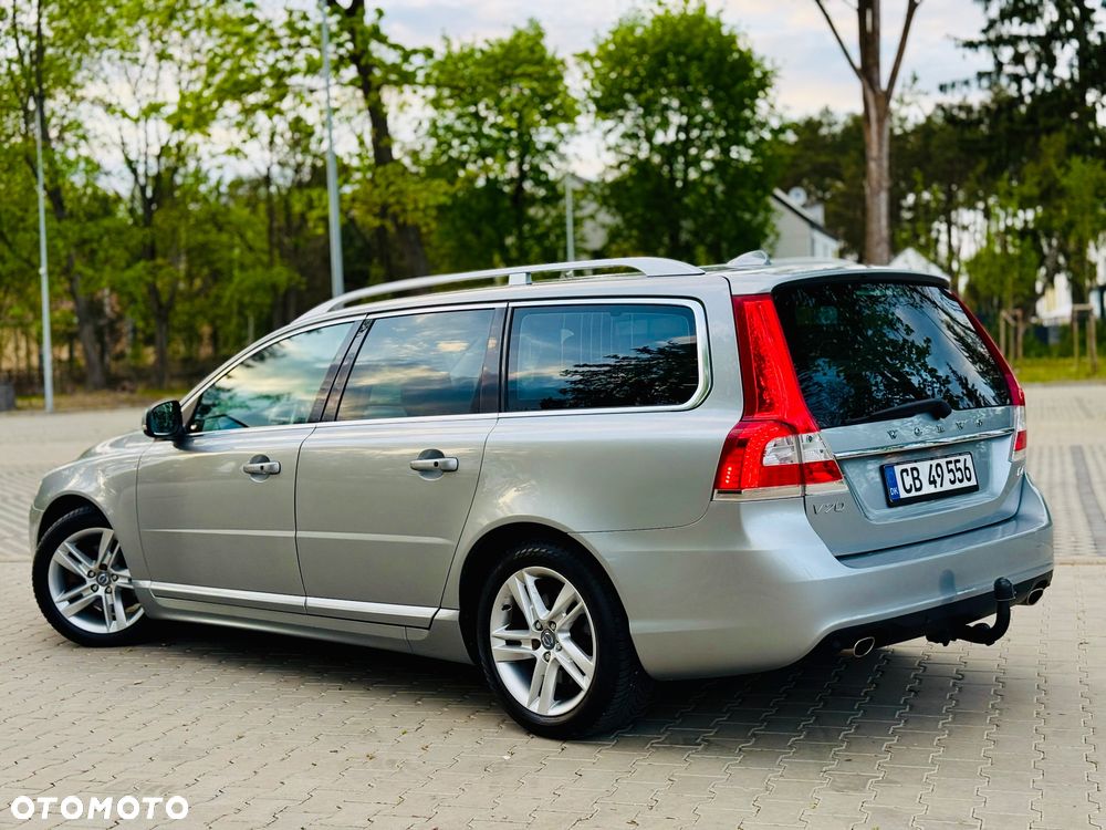 Volvo V70 D4 Geartronic Momentum - 34