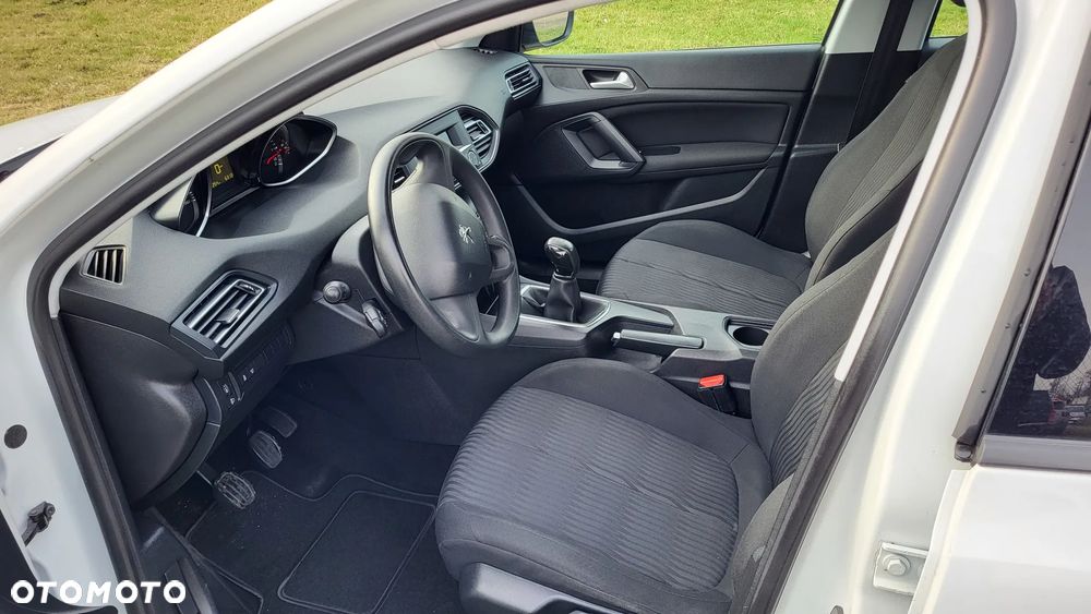 Peugeot 308 - 13
