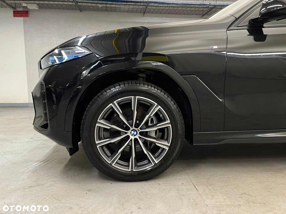 BMW X6 xDrive40d mHEV - 16