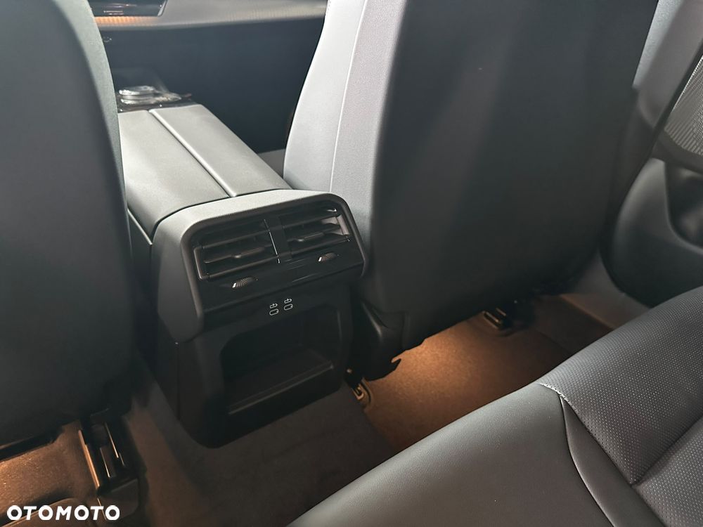 BMW Seria 5 540d xDrive mHEV - 25