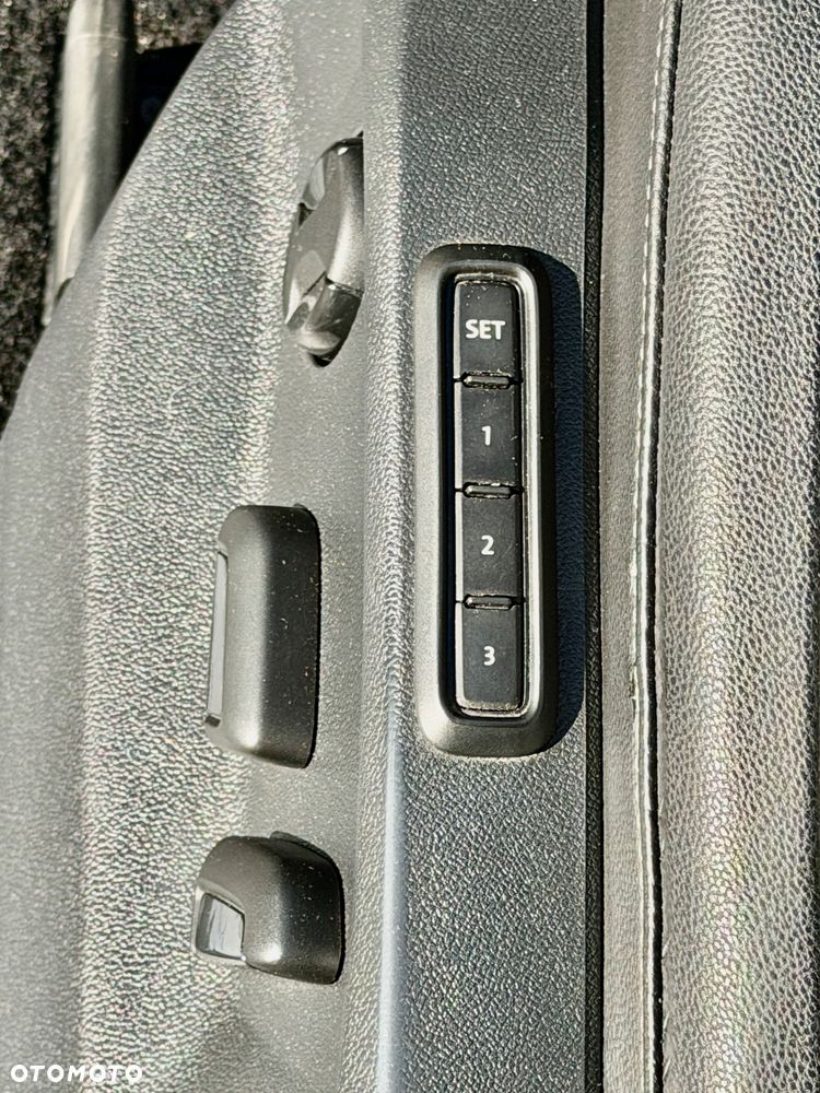 Volkswagen Tiguan 2.0 TDI SCR 4Mot Highline DSG - 23