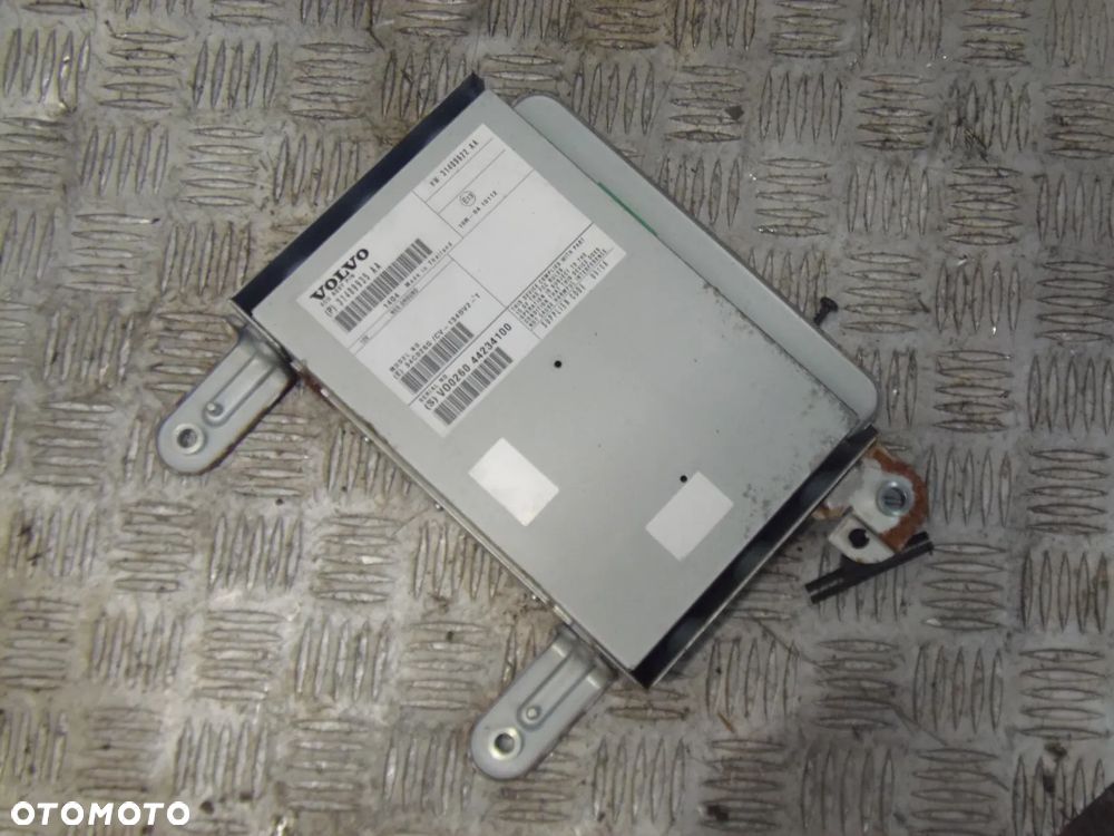 WZMACNIACZ AUDIO RADIA VOLVO S60 II LIFT 2106 R - 1