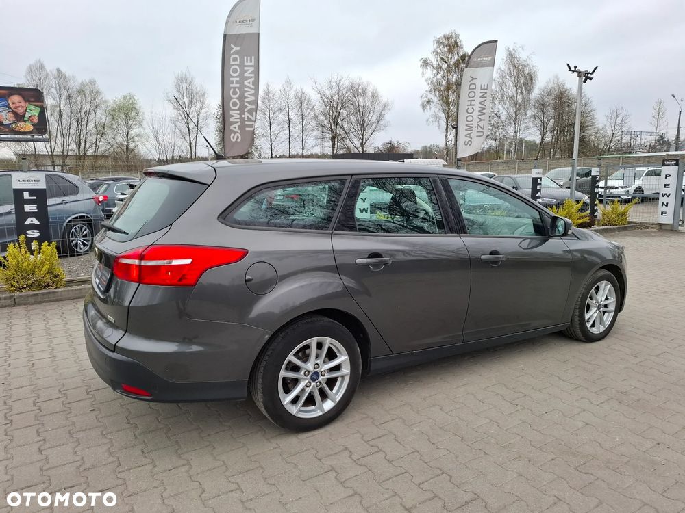 Ford Focus - 33