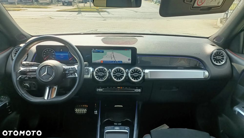 Mercedes-Benz GLB 200 d 4-Matic AMG Line 8G-DCT - 11