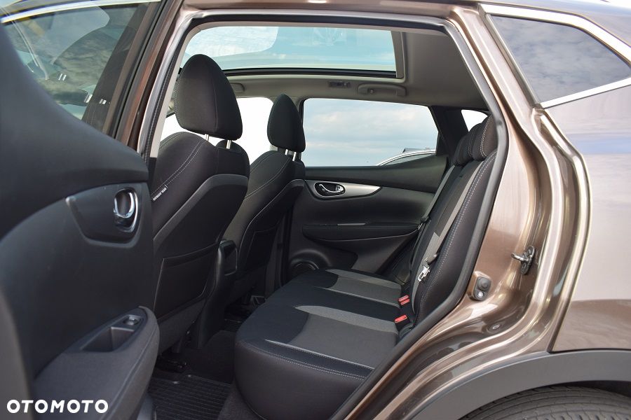 Nissan Qashqai 1.2 DIG-T Xtronic TEKNA+ - 8
