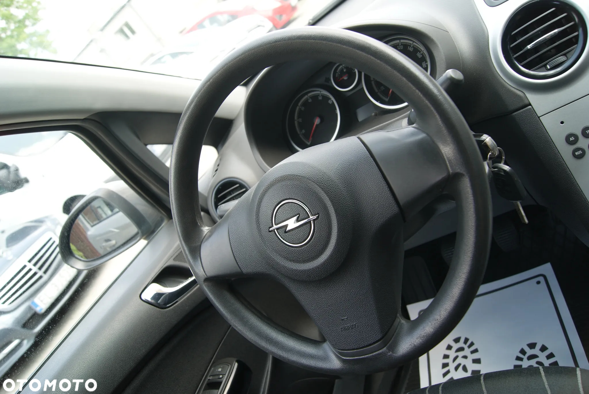 Opel Corsa 1.2 16V Enjoy - 13