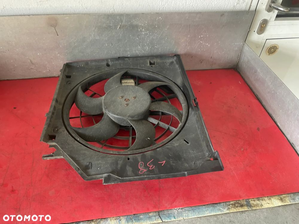 WENTYLATORY CHŁODNICY BMW E46 0130303937 - 2