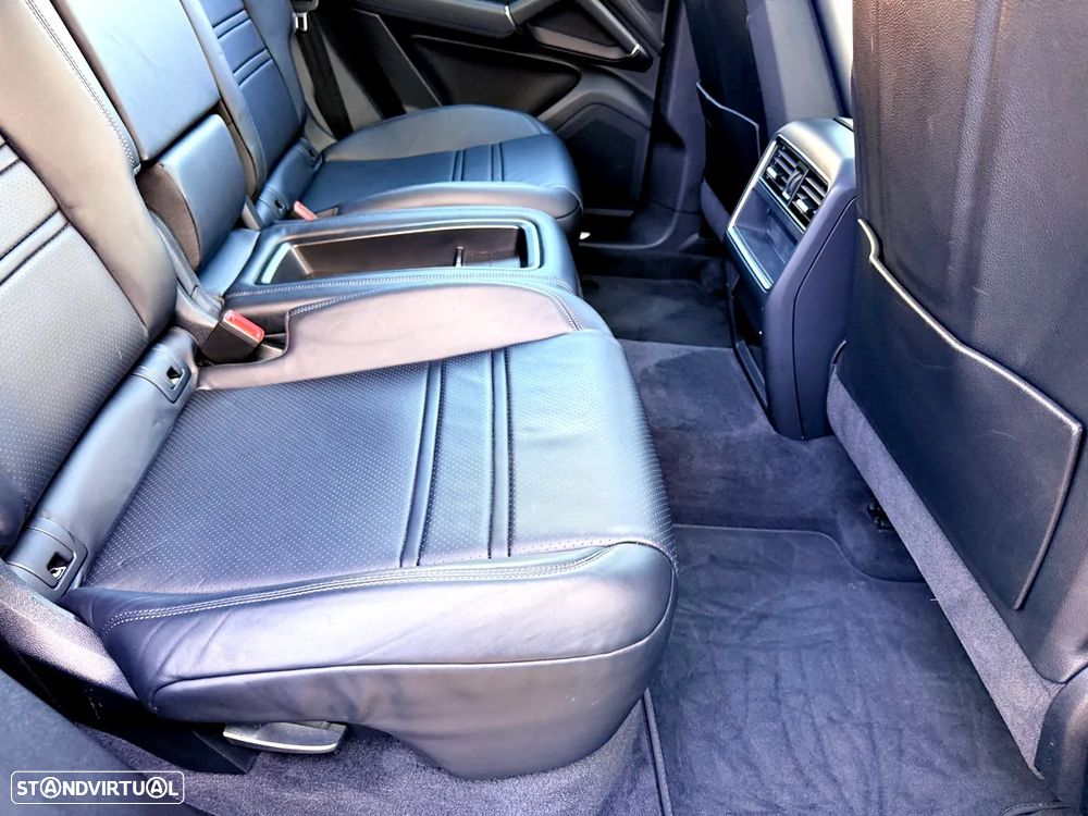 Porsche Cayenne E-Hybrid Tiptronic S - 32