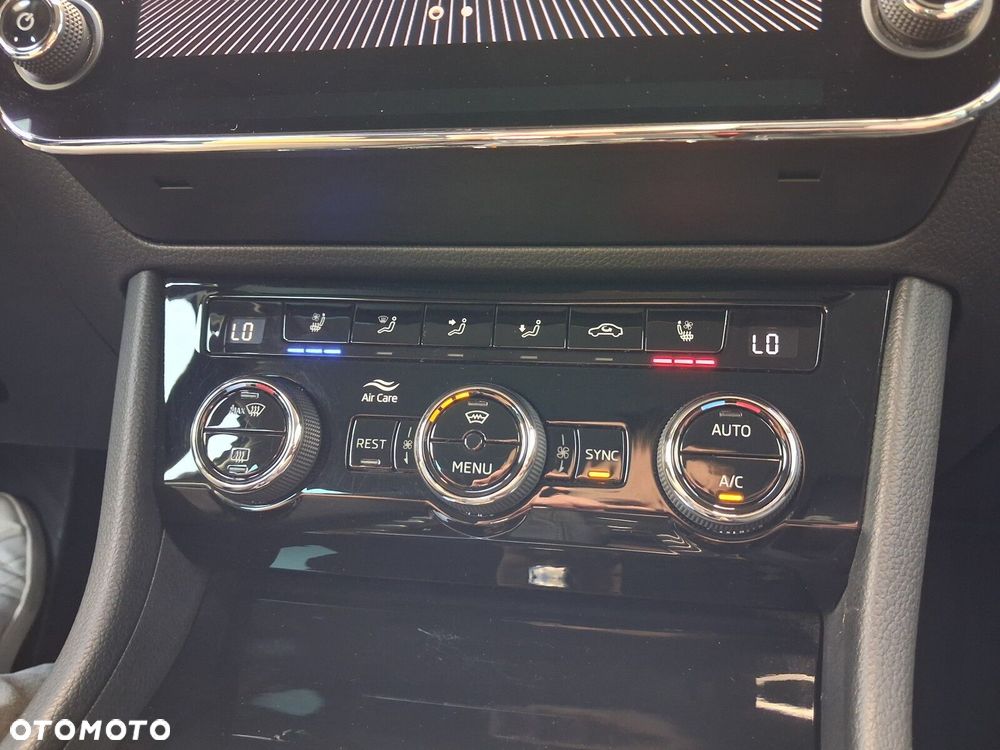 Skoda Superb 2.0 TDI SCR L&K DSG - 28