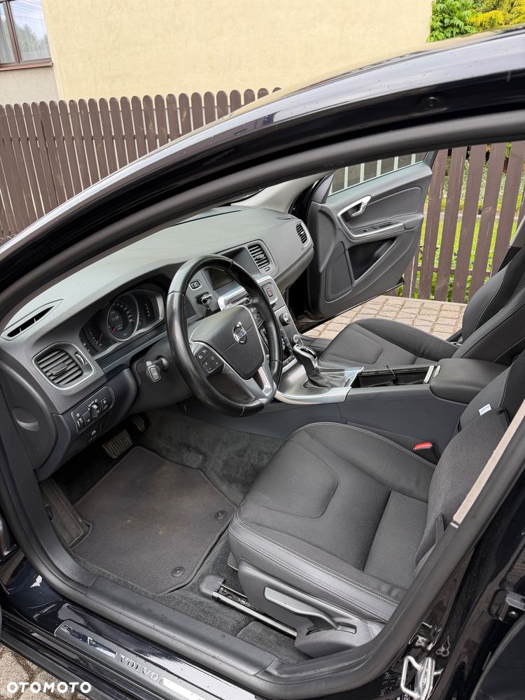 Volvo S60 D4 Drive-E Momentum - 11