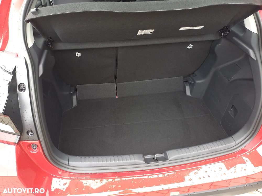 Toyota Yaris 1.5 VVT-i HSD Dynamic - 9