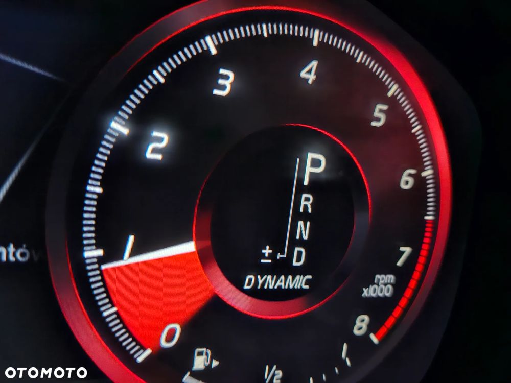 Volvo V60 T5 Geartronic Momentum Pro - 33