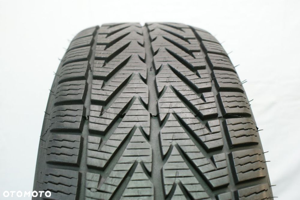 215/65R16 VREDESTEIN WINTRAC XTREME , 6,5mm .