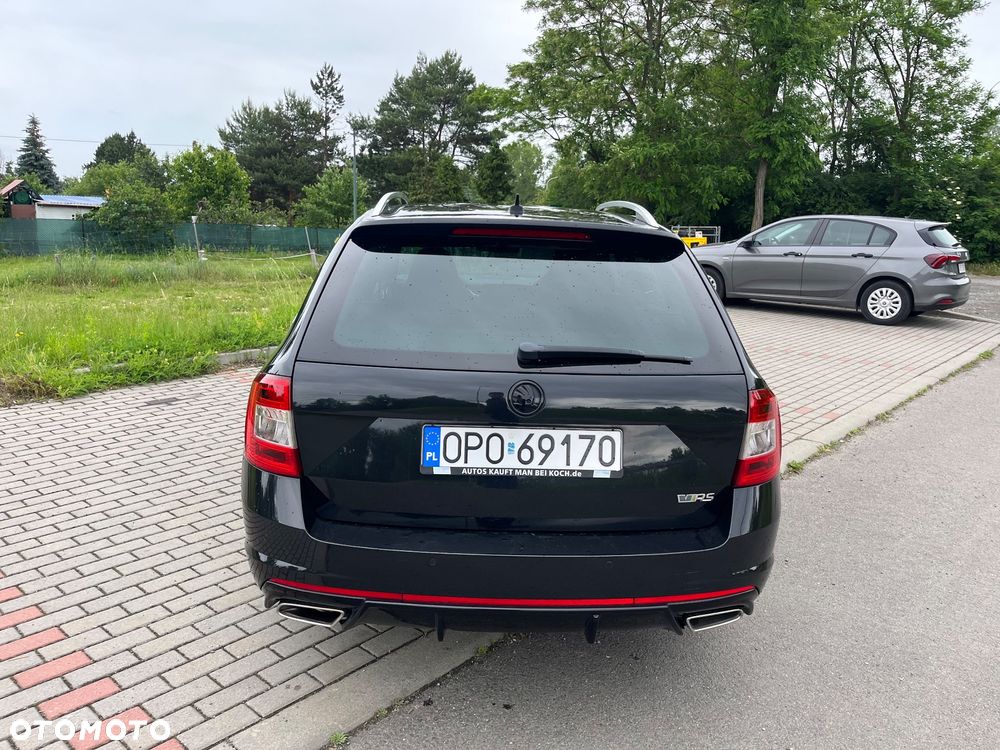 Skoda Octavia 2.0 TDI DSG RS - 6