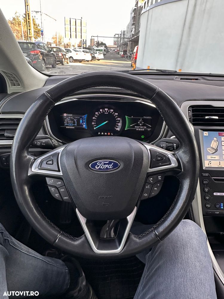 Ford Mondeo 2.0 HEV Vignale - 21