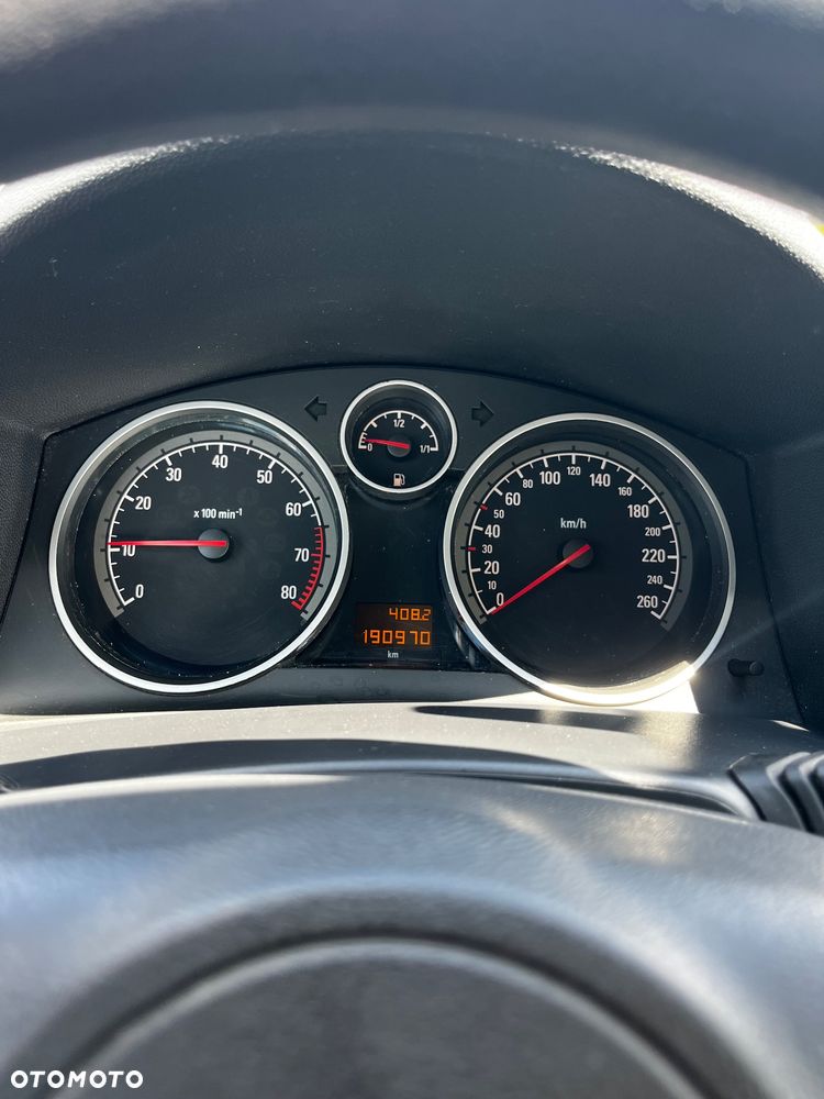 Opel Astra 1.6 Sport - 12
