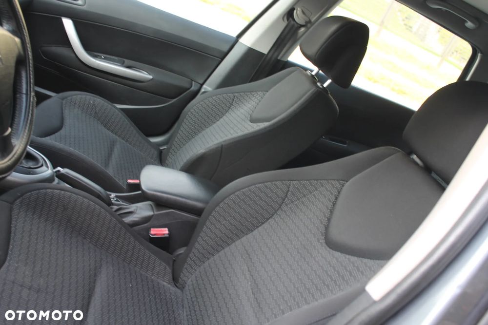 Peugeot 308 1.6 Premium - 8