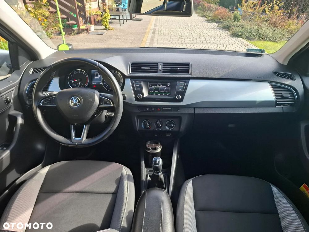 Skoda Fabia 1.2 TSI Active - 9