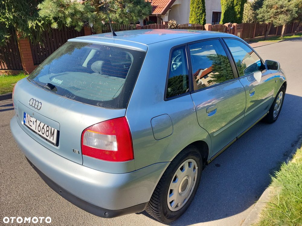 Audi A3 Sportback 1.8 Attraction - 12