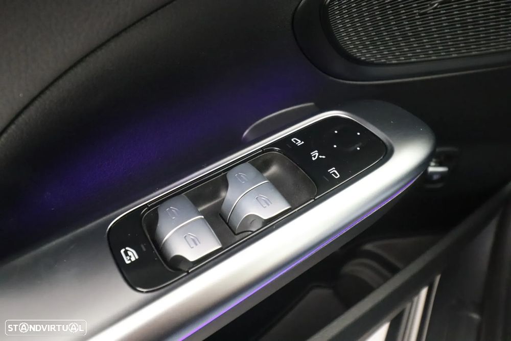 Mercedes-Benz C 300 de AMG Line - 24