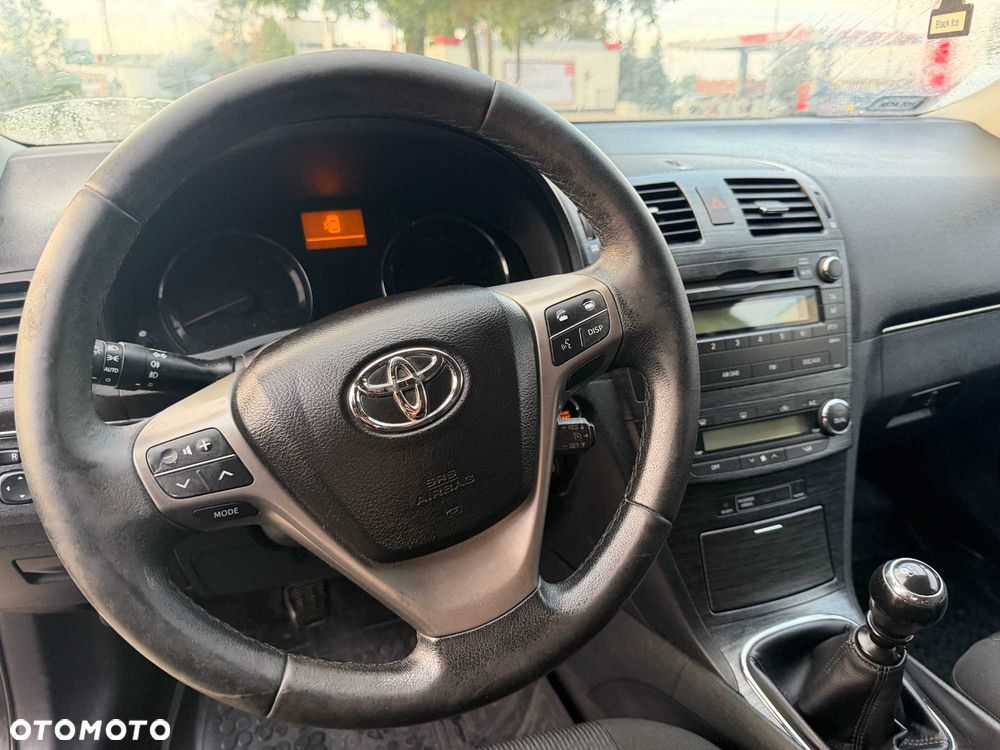 Toyota Avensis - 6