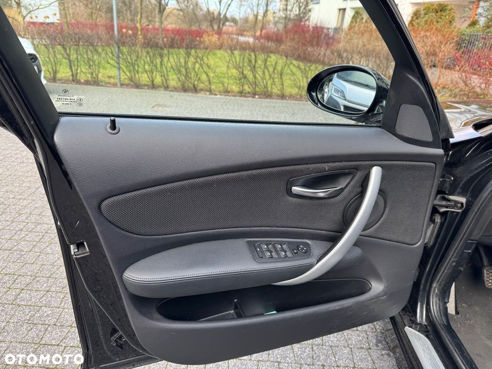 BMW Seria 1 118i - 4
