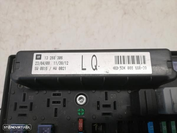 Caixa Fusiveis Opel Astra H (A04) - 2