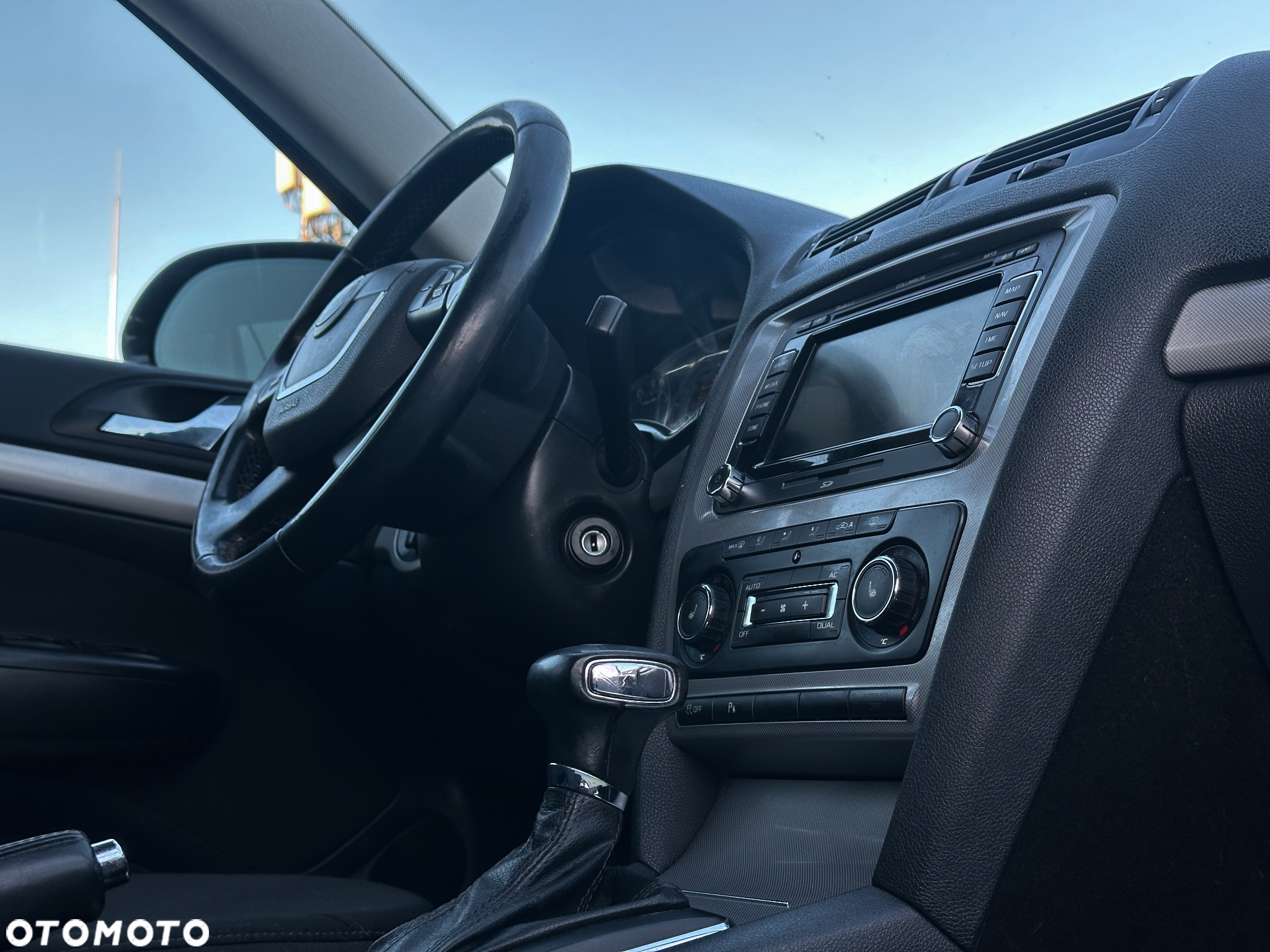 Skoda Octavia 2.0 TDI DPF Elegance DSG - 8