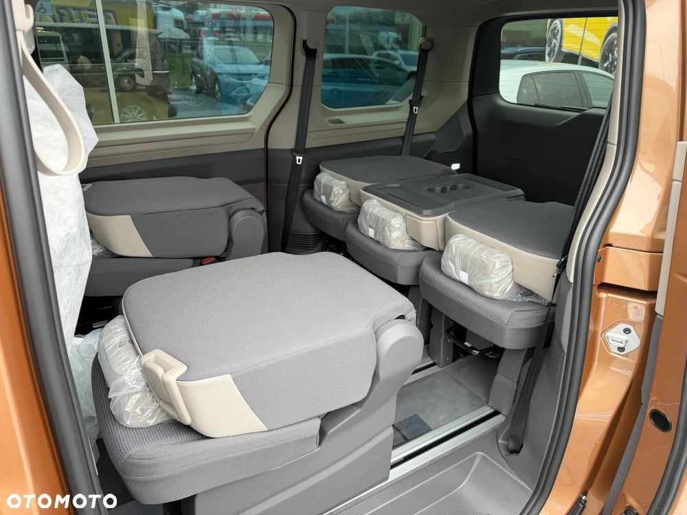 Volkswagen Multivan 2.0 TDI L1 Family DSG - 12