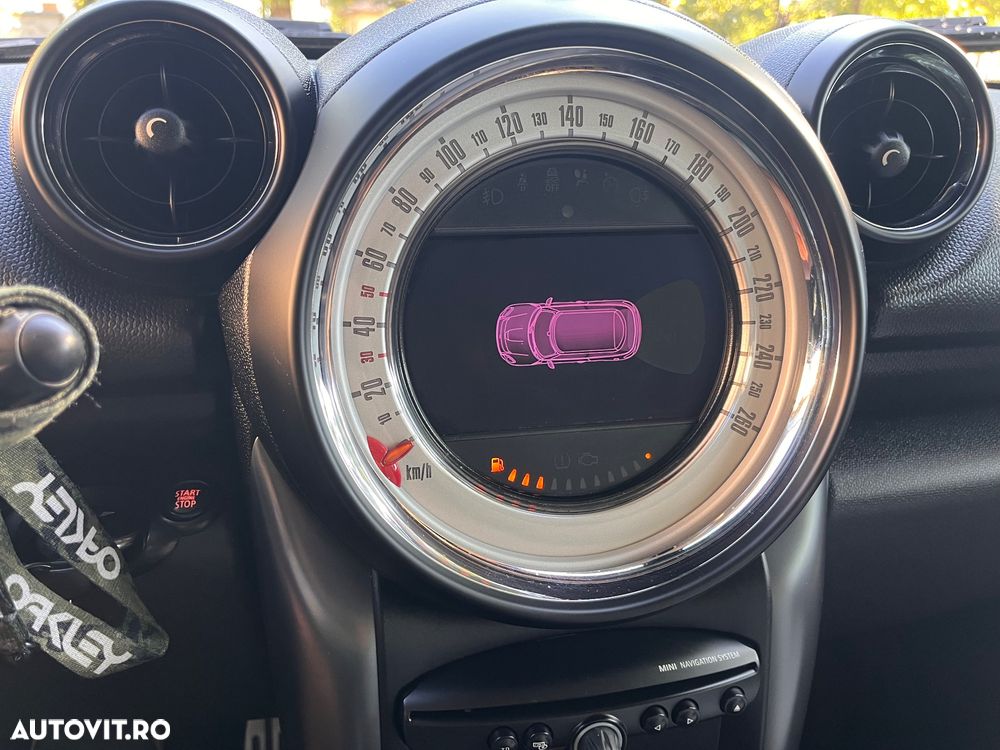 Mini Paceman - 31