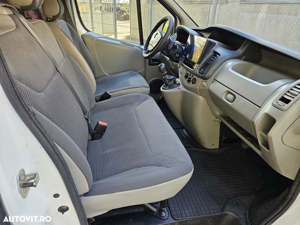 Opel Vivaro - 9