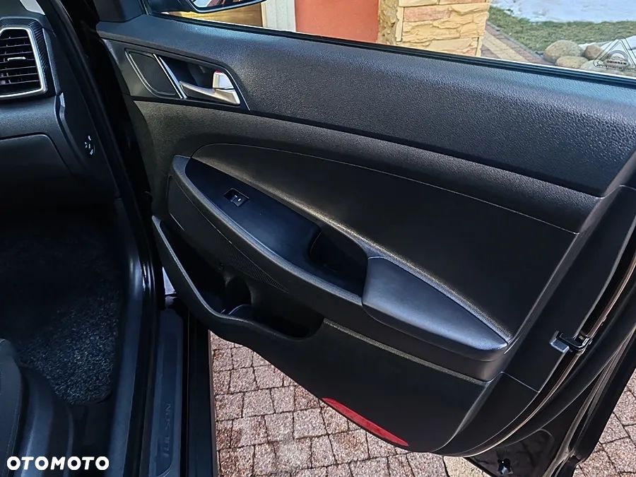 Hyundai Tucson 1.6 GDi 2WD Select - 31