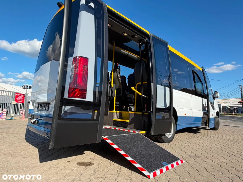 Mercedes-Benz Sprinter 517 - 6