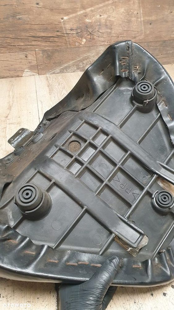 Siedzenie kierowcy Yamaha XVS1100 Drag Star Custom - 8