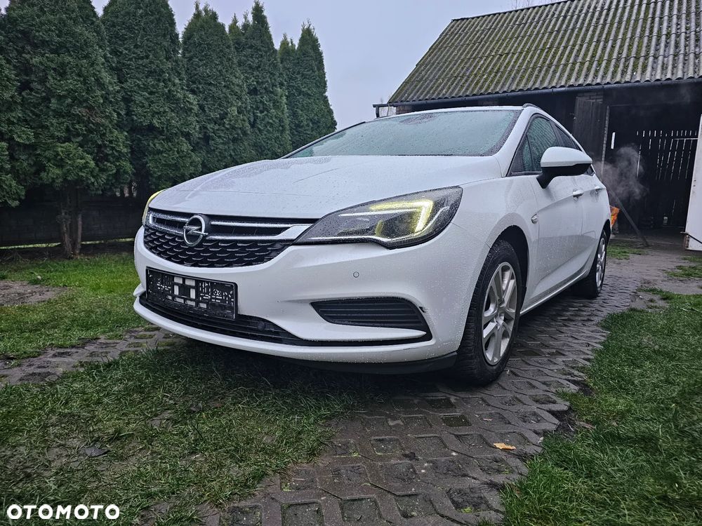Opel Astra 1.6 CDTI Automatik Sports Tourer Active - 4